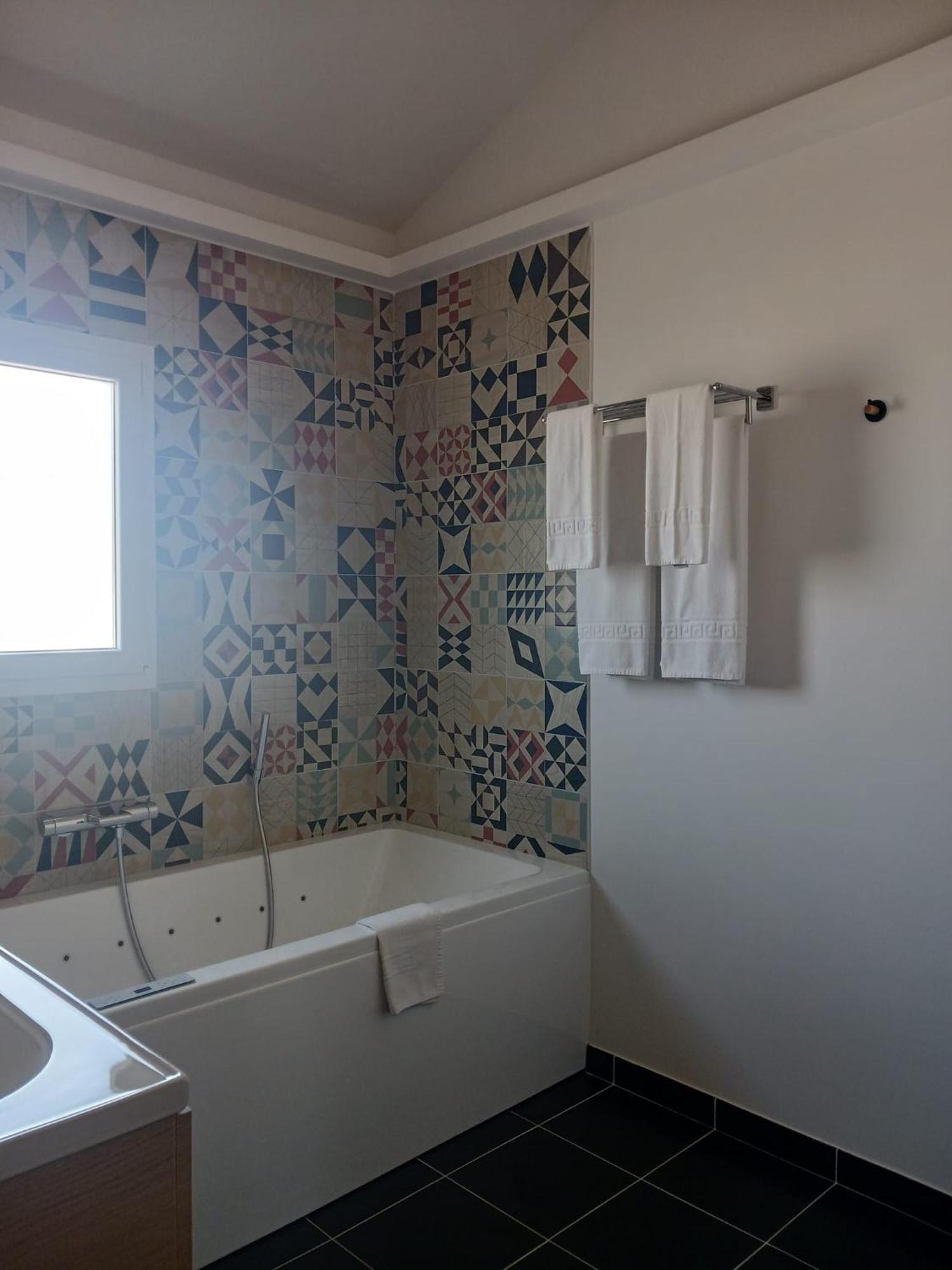 Hotel Merion Villars-les-Dombes Esterno foto